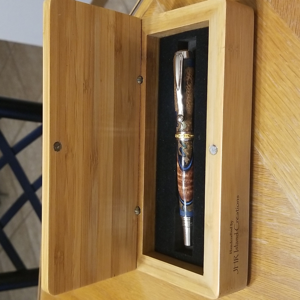 Handcrafted pen